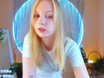 _honeysophia_ from Chaturbate is Away