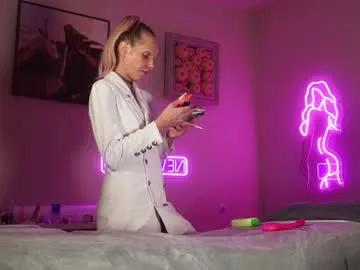 redcutevi from Chaturbate is Freechat