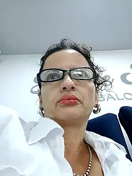 CioniWeiss from StripChat is Freechat