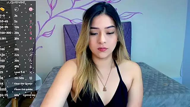 DahliaMoore from StripChat is Freechat