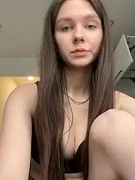 MilaBee from StripChat is Freechat