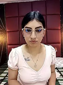 Paris_Evans_Rh from StripChat is Freechat