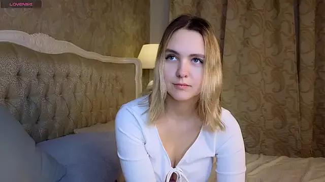 Santta_Monica on StripChat